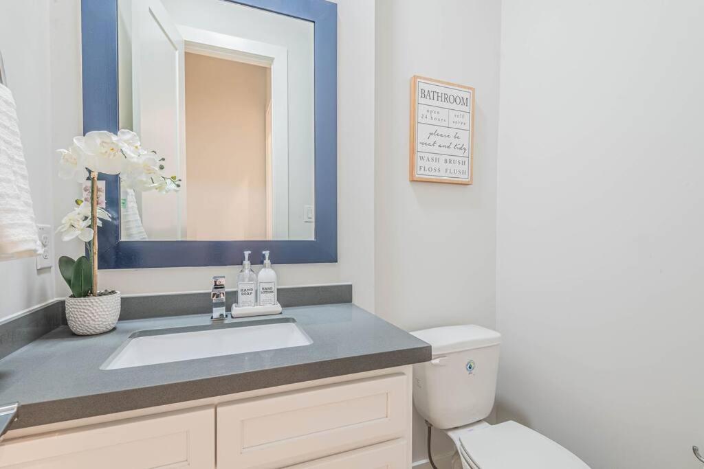 Charming 3-Bedroom Luxury Home Near Downtown, Nrg, Galleria & Medical Center ฮูสตัน ภายนอก รูปภาพ