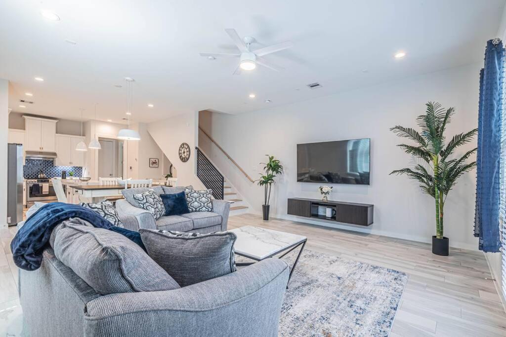 Charming 3-Bedroom Luxury Home Near Downtown, Nrg, Galleria & Medical Center ฮูสตัน ภายนอก รูปภาพ